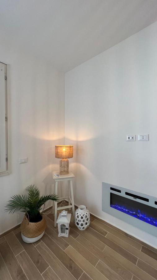 Il Faro Beach House مارينا دي بيزا المظهر الخارجي الصورة